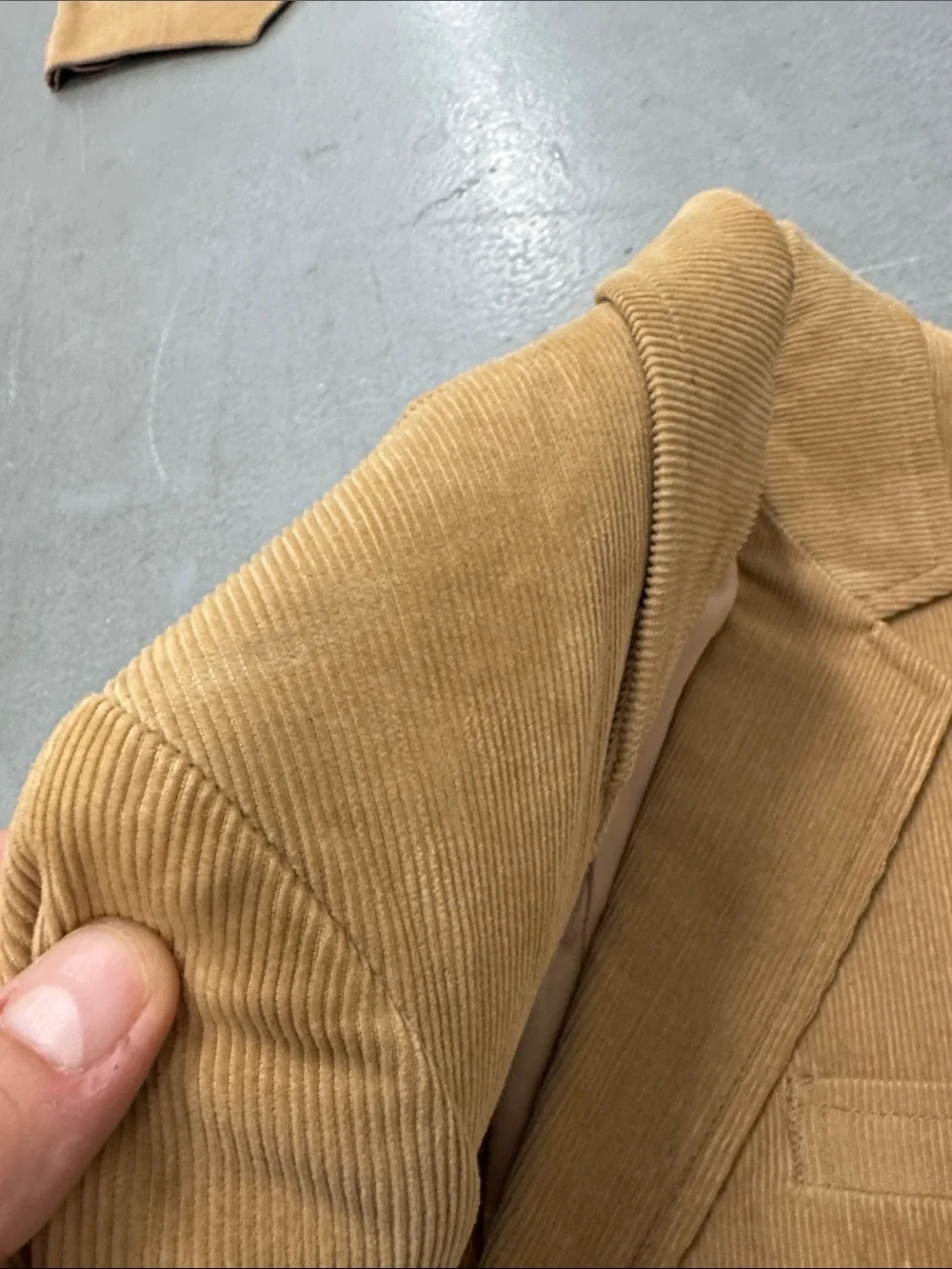 VTG Men's Three-Piece Corduroy Suit in Mustard - Classic Vest, Jacket & Pants 42
